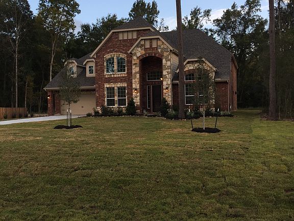 2nd image of 630 Carriage View Ln