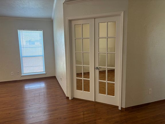 4th image of 4184 Driscoll Dr