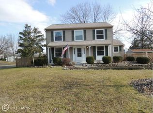 4517 Samuels Pine Rd, Chantilly, VA 20151