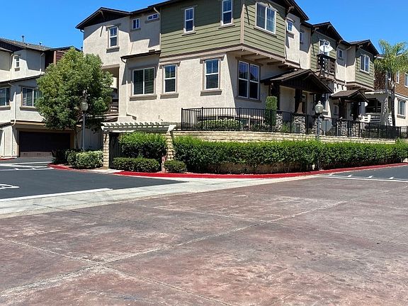 2nd image of 1441 Cobblestone Ln