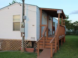 721 7th St, Dickinson, TX 77539
