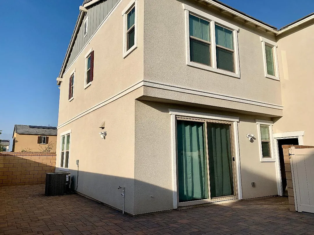 4 bed, 2236 sqft, $3,850 — Photo 3