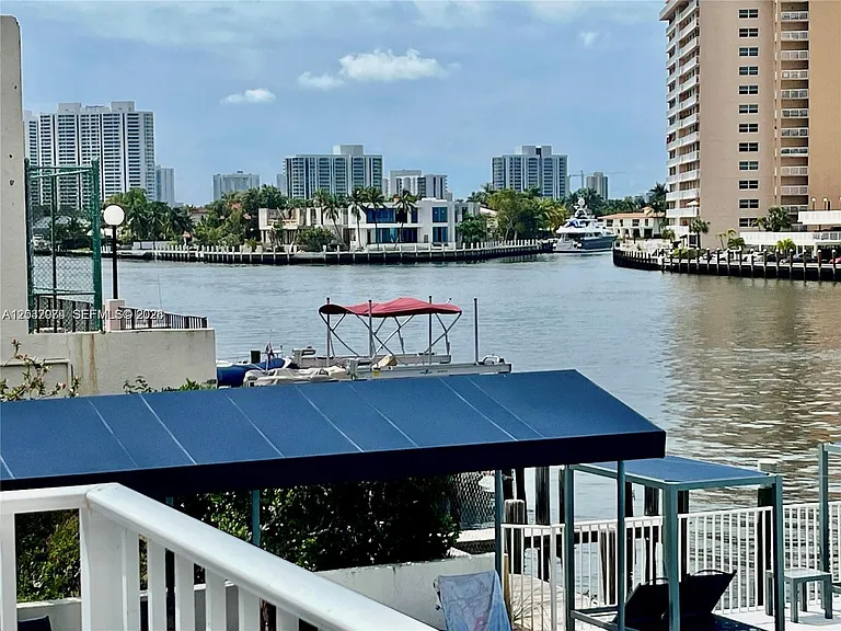 1849 S Ocean Dr #0 — Photo 42