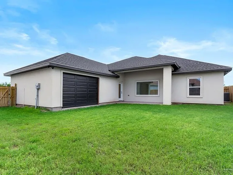 2917 Arboledas Dr — Photo 12