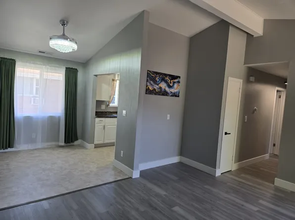 485 Zahn Dr APT A, Akron, OH 44313