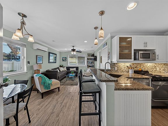 5th image of 4564 El Mar Drive #1