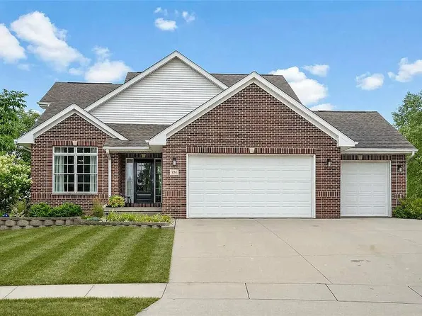 714 Willow Ct, Solon, IA 52333