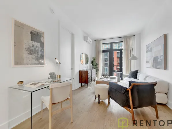 2-24 26th Avenue image 4 of 28