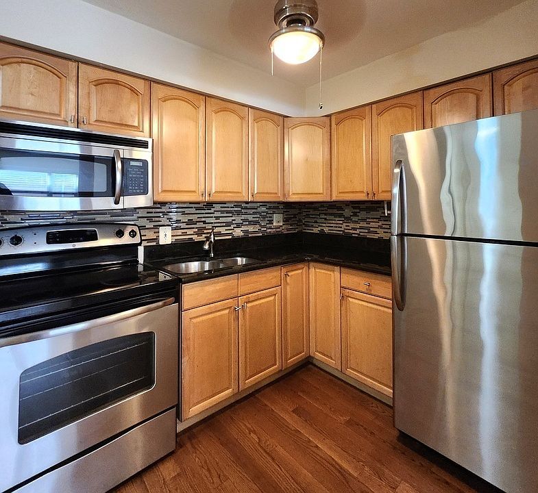 1st image of 246 S Marion St APT 1D