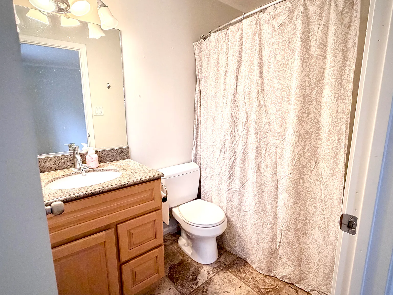 1364 Keoncrest Ave — Photo 2