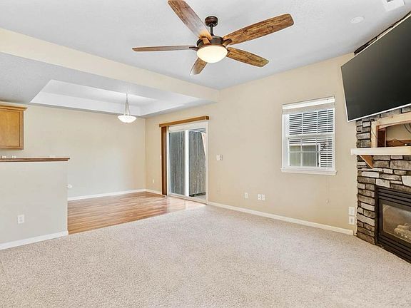 3rd image of 1593 Burr Dr