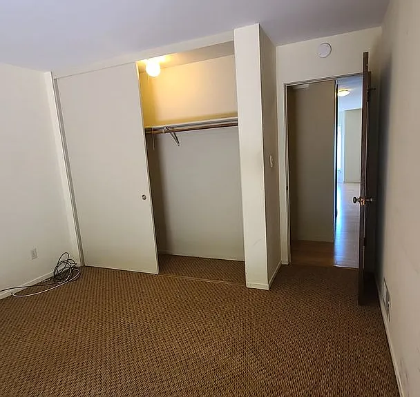 472 Pennsylvania Ave — Photo 13