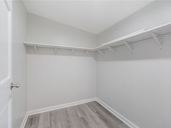 5th image of 3535 Glades Pike