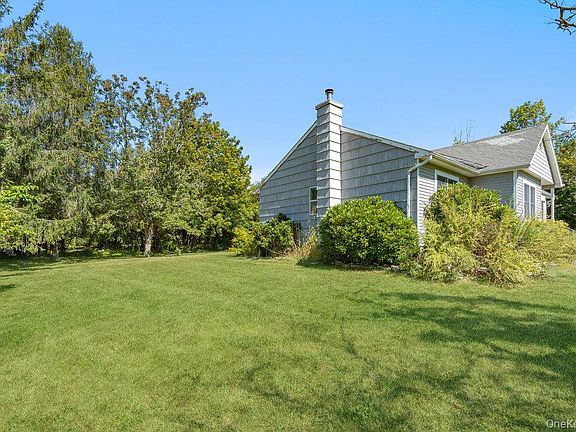 4th image of 152 Baywood Drive