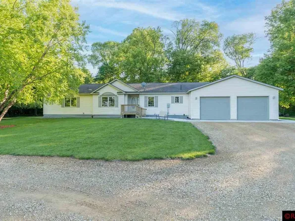 36445 10th St, Janesville, MN 56048