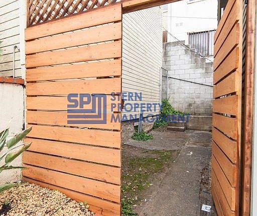 4th image of 1306 1/2 W Sunset Blvd #1306