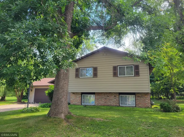 8624 Mattson Brook Ln, Minneapolis, MN 55444