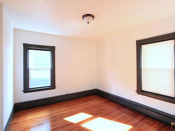 5th image of 51 Hinckley St #3