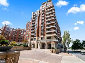 3600 Glebe Rd