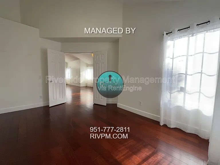 21498 Townsendia Ave — Photo 11