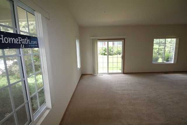 1st image of 621 Windsor Dr #6B