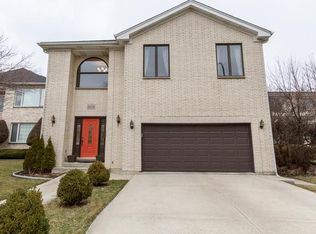 5252 Pratt Ave, Skokie, IL
