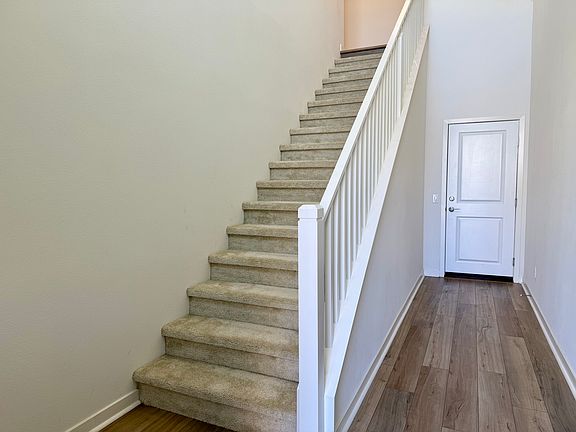 4th image of 3550 E Pollock St #5