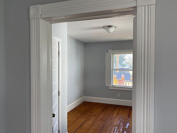 3rd image of 2126 Ferndale Ave