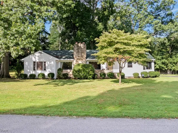 114 7th St NE, Barberton, OH 44203