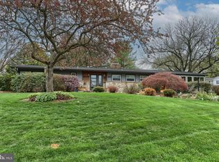324 Leearden Rd, Hershey, PA 17033