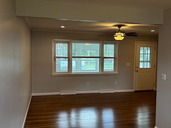 4th image of 2245 Edgar Rd