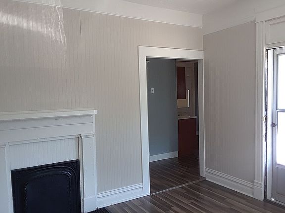 3rd image of 5146 Cologne Ave