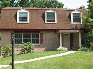 3509 Woodlake Dr, Allison Park, PA