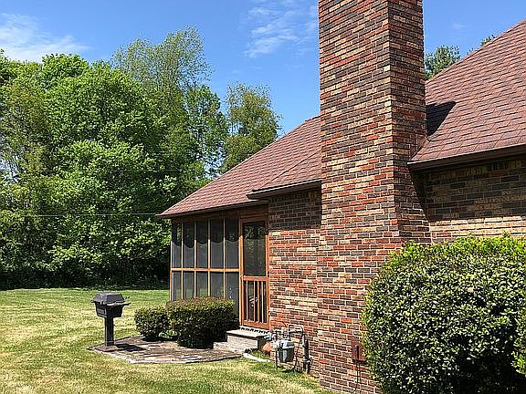 2nd image of 145 Cathlyn Dr