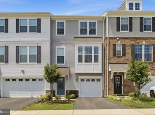 8784 Kensington Church St, Manassas, VA 20112