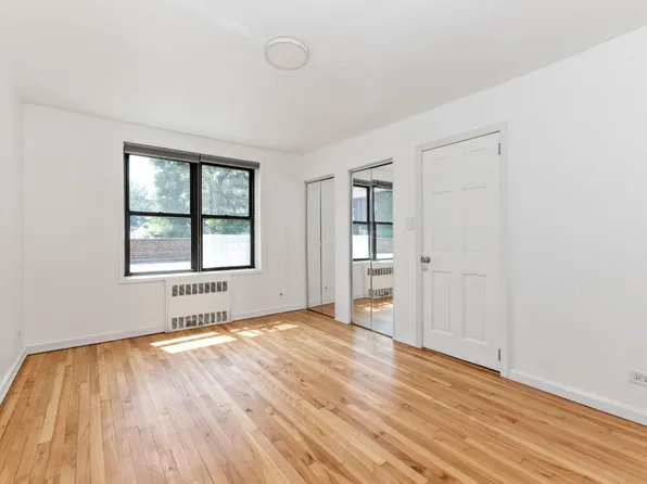 87-10 34th Avenue image 12 of 15