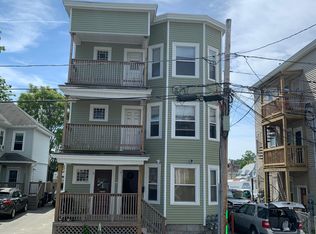 8 Chester St, Lawrence, MA 01843