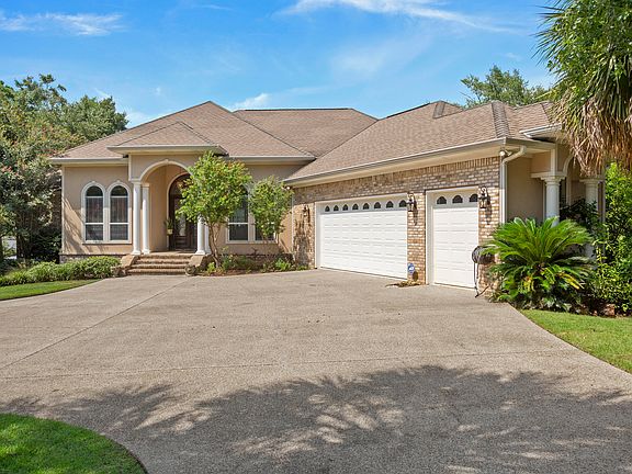 3rd image of 14028 Puerto Dr