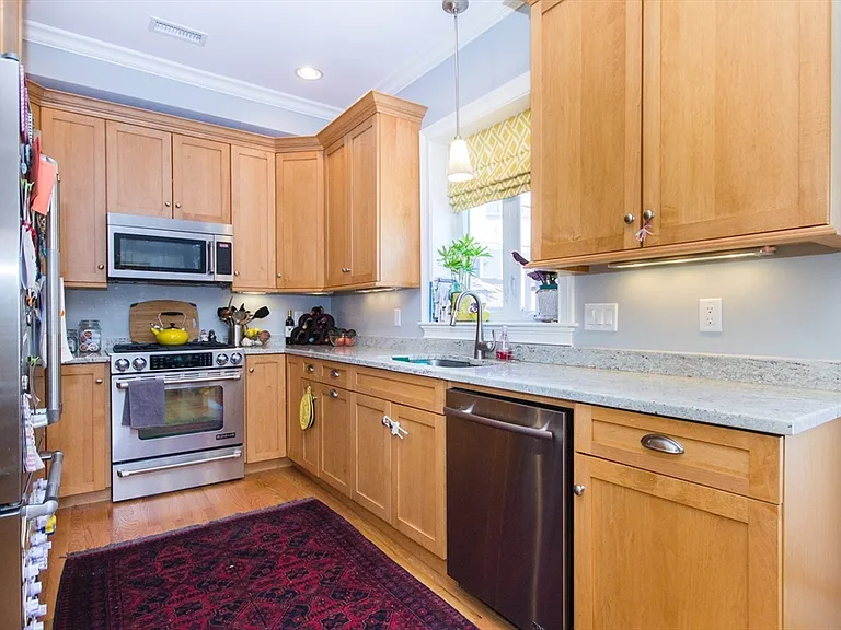 38 Mystic St #2 — Photo 5