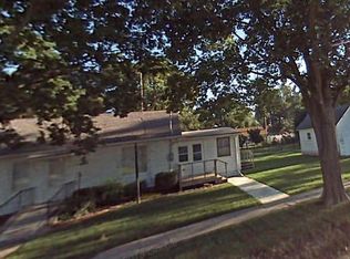 1050 W 2nd St, Fremont, NE 68025