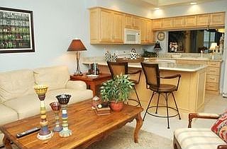 4th image of 300 Wyndemere Way APT 102