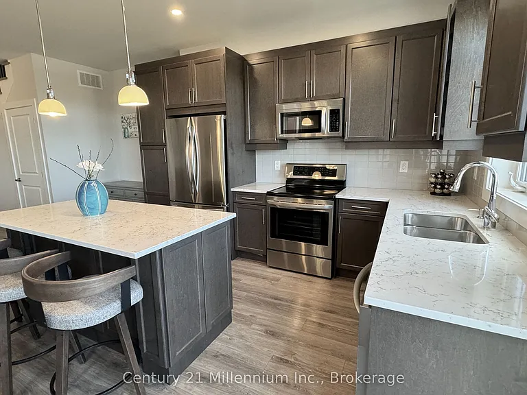 142 Red Pine St — Photo 9