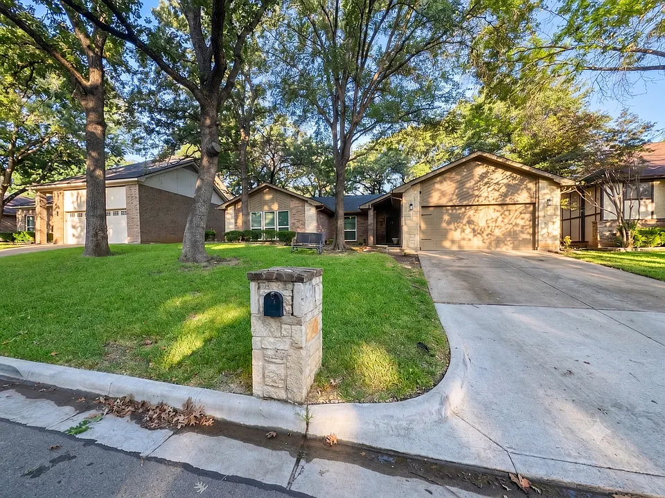3302 Tranquility Dr