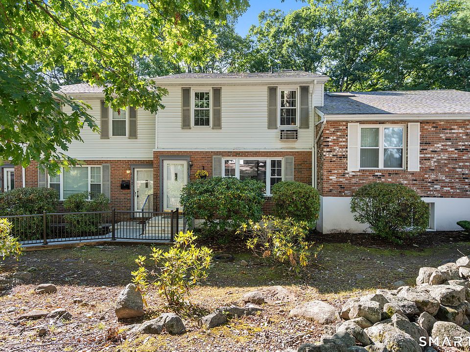 1st image of 112 Queens Road #112