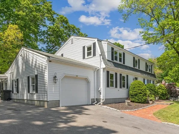 23 Whip O Will Ln, Milford, MA 01757