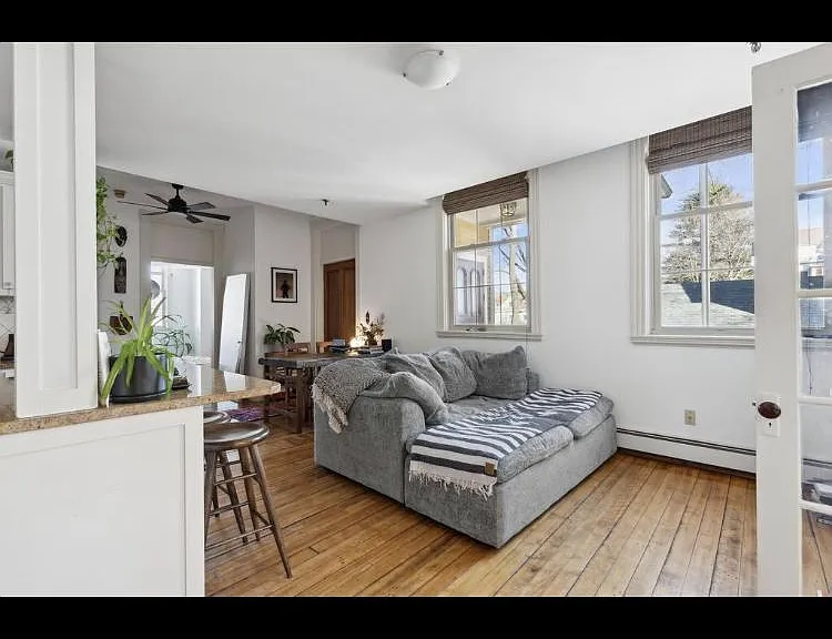 55 Pitt St #4 — Photo 7