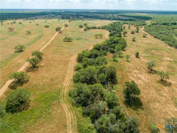 146 Private Road Goose Creek Ln, Jourdanton, TX 78026