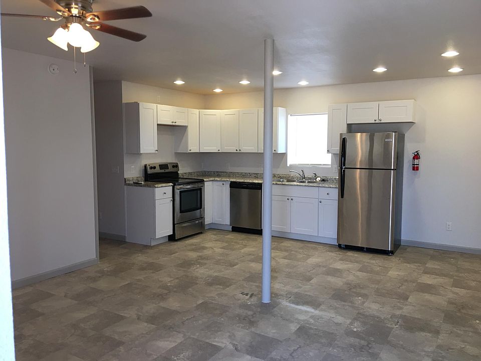 1st image of 805 College Ave #C