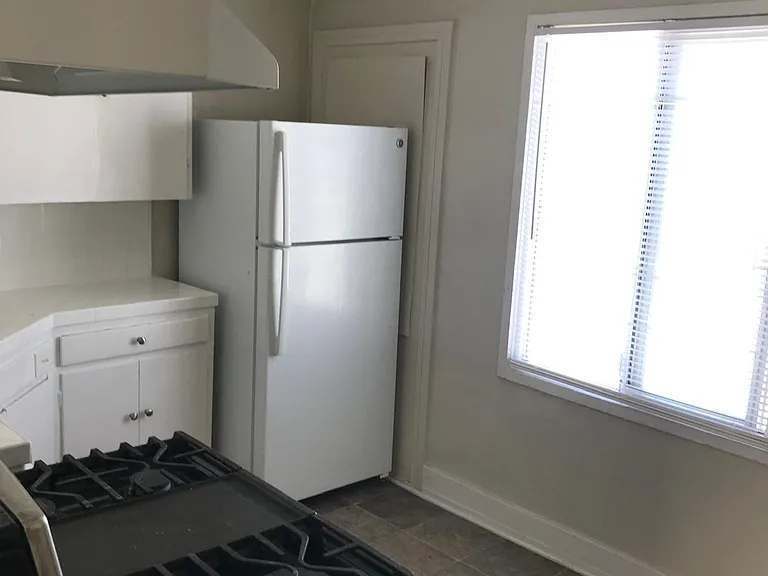 14461 Dickens St #14463-1/2 — Photo 2