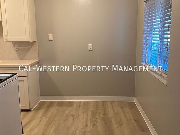 3rd image of 280 N 8th St APT 2